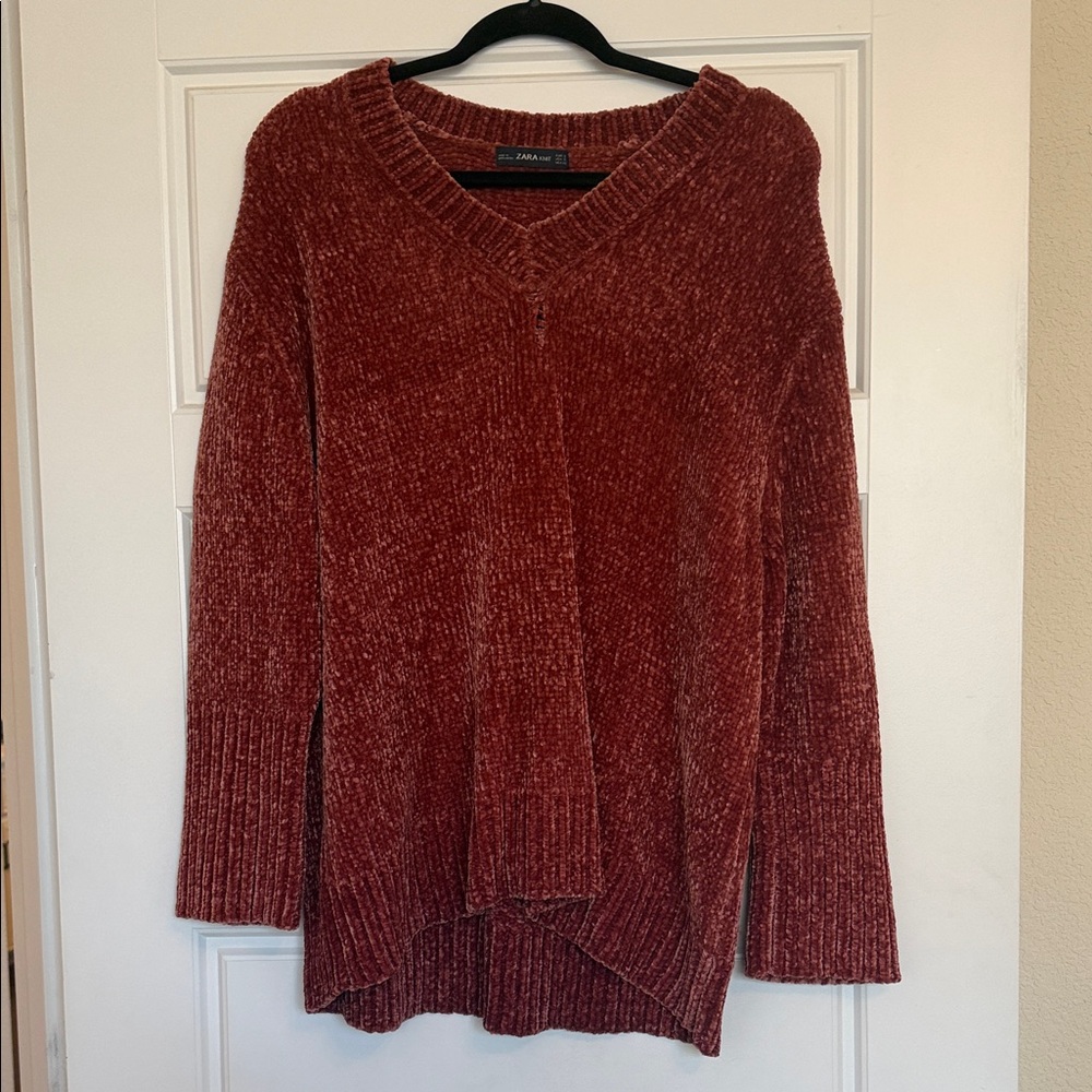Zara V-Neck Chenille Sweater - Rich Rust